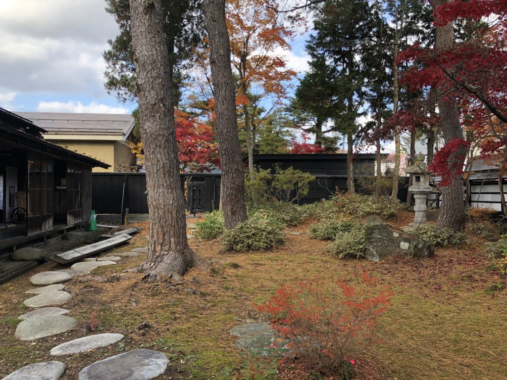 古民家の庭園一覧 (61件) | 庭園情報メディア【おにわさん】 / 2000の日本の庭園を紹介する庭園マガジン。