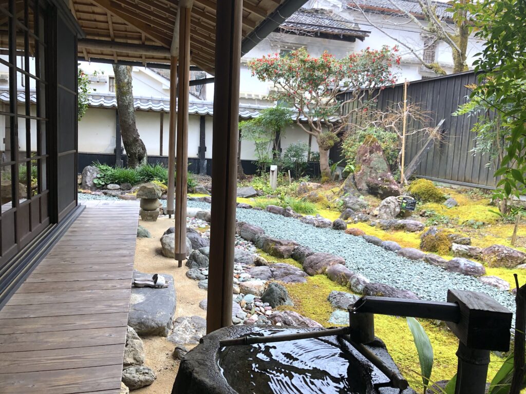 古民家の庭園一覧 (64件) | 庭園情報メディア【おにわさん】 / 2000の日本の庭園を紹介する庭園マガジン。