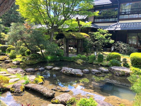 桜鶴苑（看松居）庭園