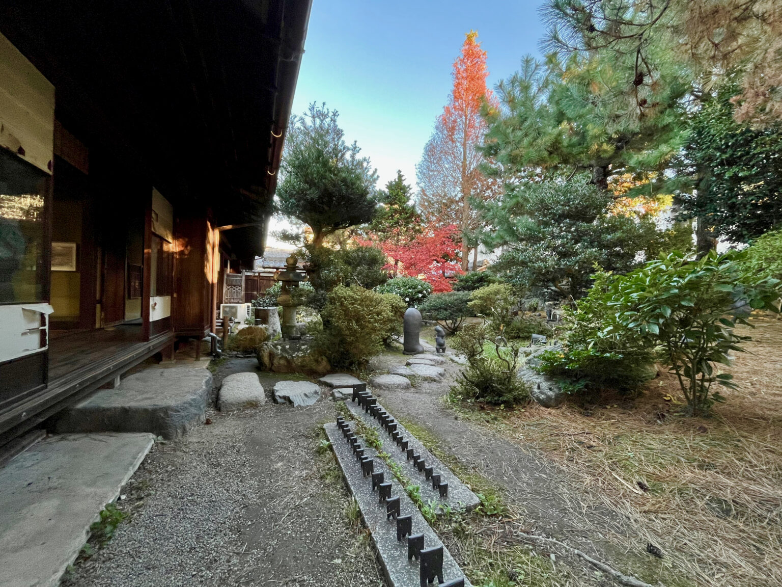 古民家の庭園一覧 (57件) | 庭園情報メディア【おにわさん】 / 2000の日本の庭園を紹介する庭園マガジン。