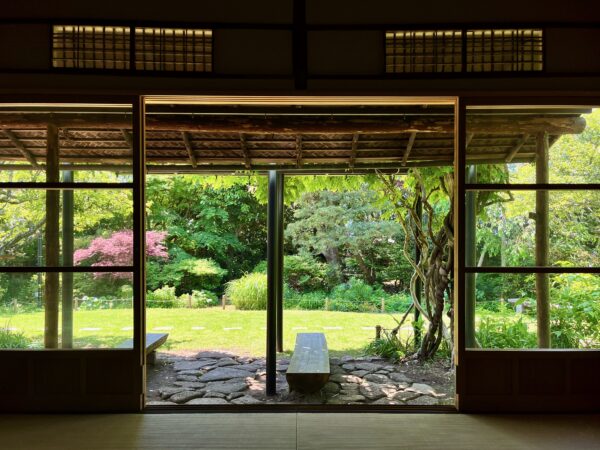 大佛次郎茶廊（旧野尻邸）庭園