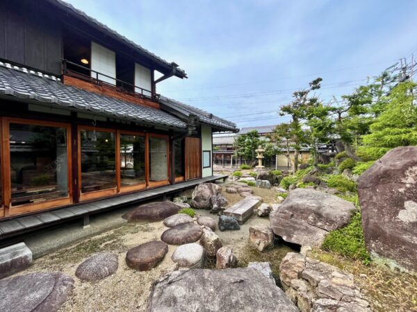 金堂まちなみ保存交流館（旧中江富十郎邸）庭園