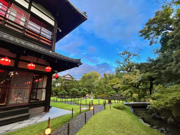 祇園 花街芸術資料館（八坂倶楽部）庭園