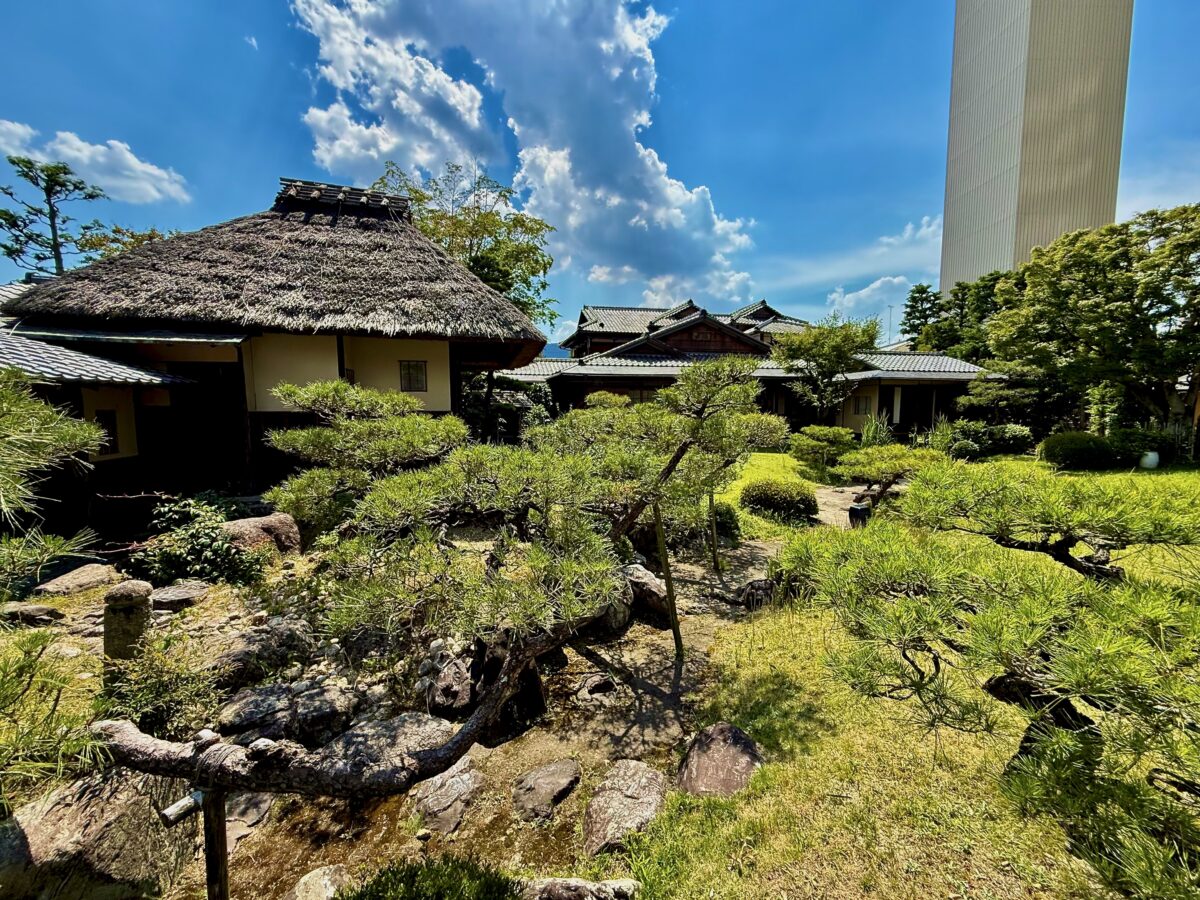 蘆花浅水荘（記恩寺）庭園 ― 山元春挙旧邸／国指定重要文化財…滋賀県